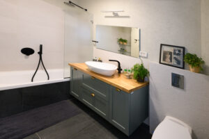 עיצוב חדרי אמבטיה קטנים - איך לעצב חדרי אמבטיה קטנים? | 72 ג